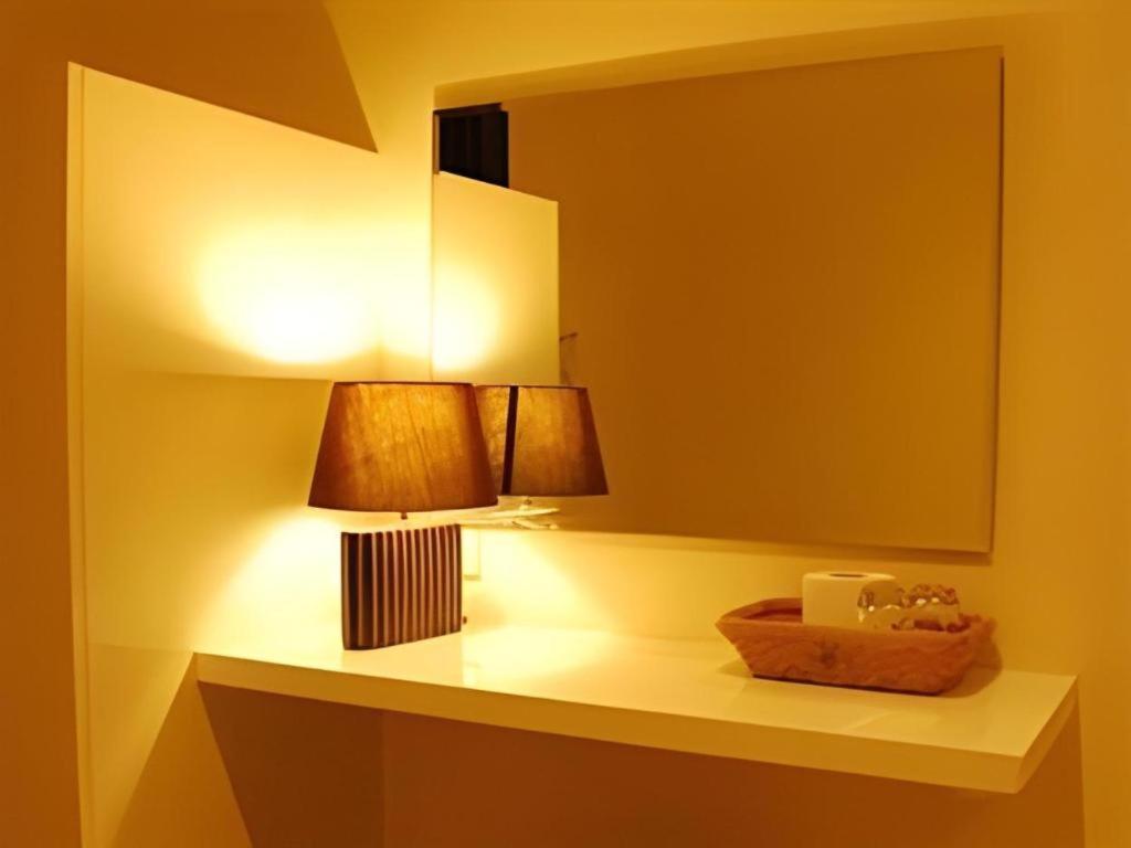 White House Asoke Sukhumvit 18 Otel Bangkok Dış mekan fotoğraf